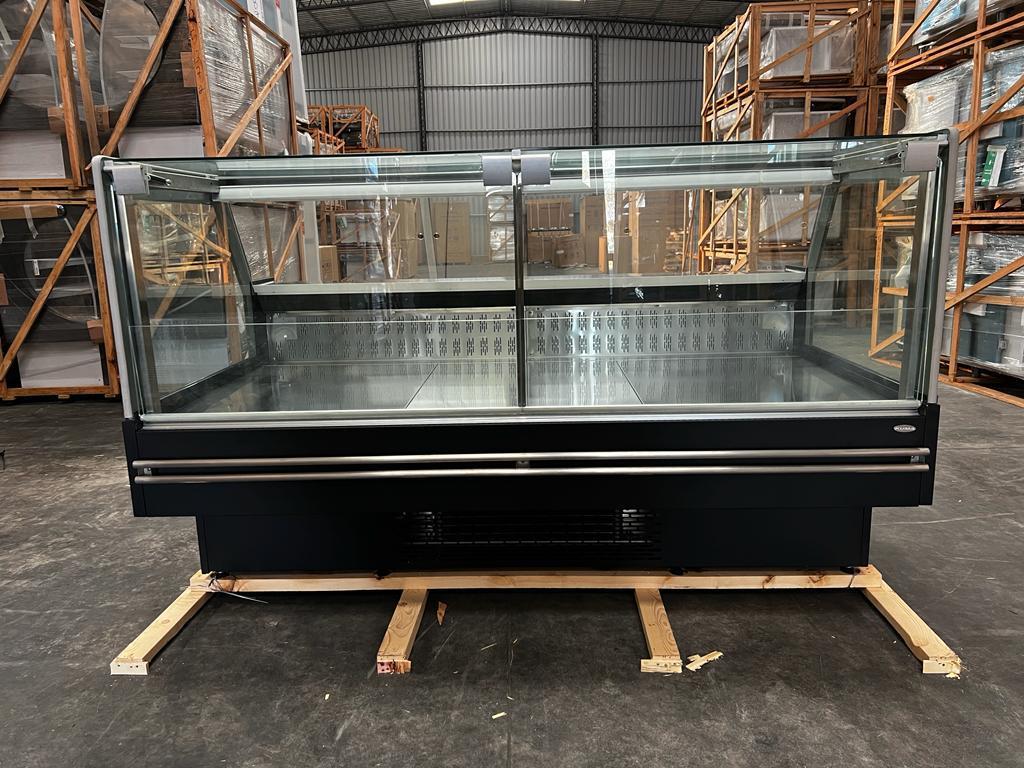 Vitrina carnicera Kuma modelo Alpin